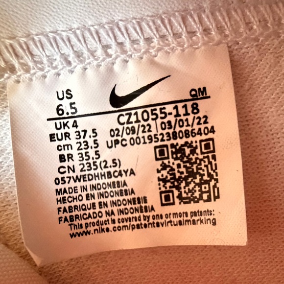 Nike Women's Blazer Mid 77 Shoe High-Top Sneakers in White and Pink - Picture 12 of 13